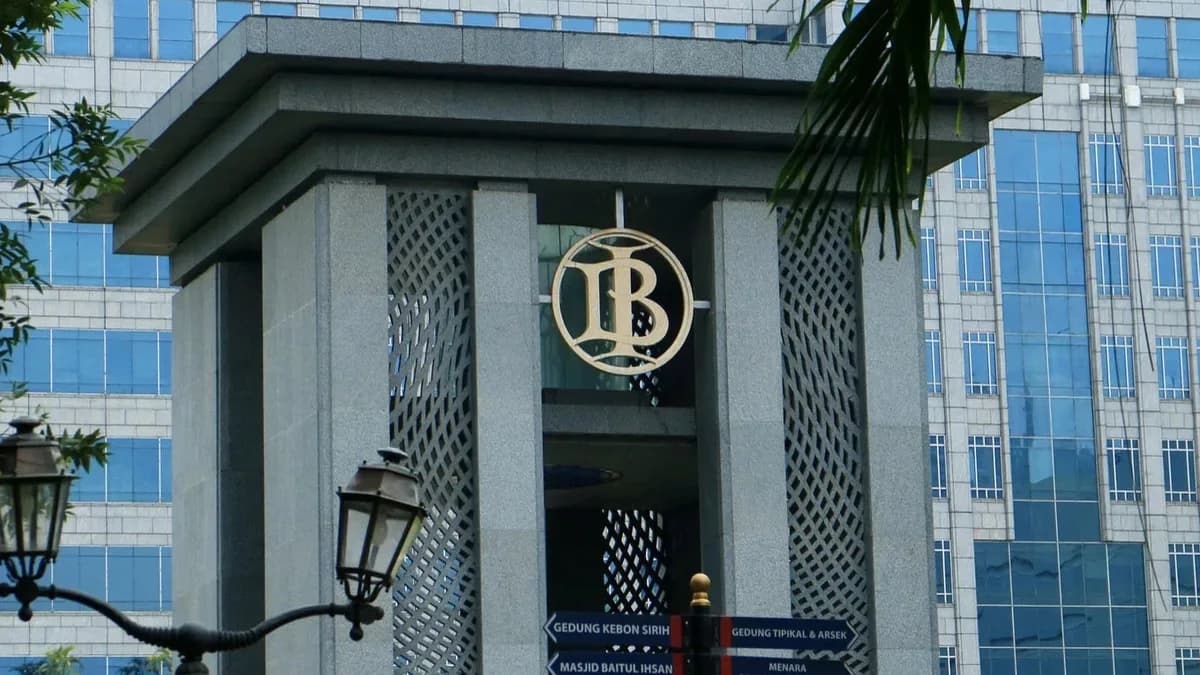 HSBC memproyeksikan inflasi Indonesia tetap di bawah 3,5%, sementara Bank Indonesia mempertahankan BI Rate di 4,75%. Baca selengkapnya di beritaekonomi.id. 📈💵 #EkonomiIndonesia #Inflasi #BankIndonesia